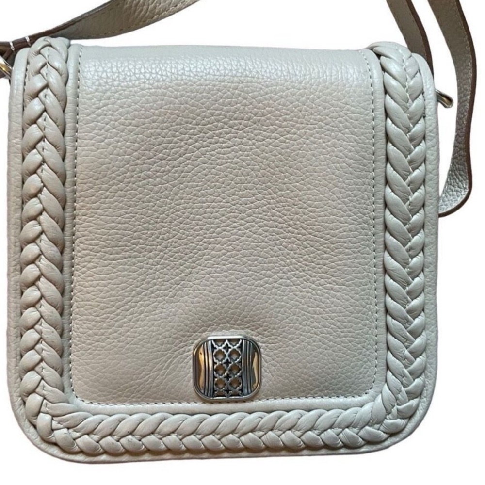 Brighton white small crossbody , very cute